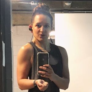 Meet your Posher, Alexis